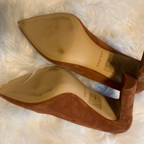 Aldo Caramel Suede Heels Pumps - Picture 5 of 8